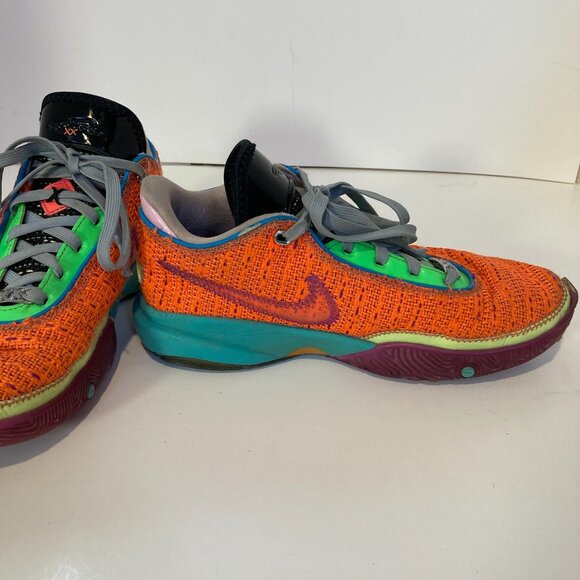 Nike Lebron XX 20 Orange Sneakers, Size 6Y DQ8651-800 - Picture 4 of 16